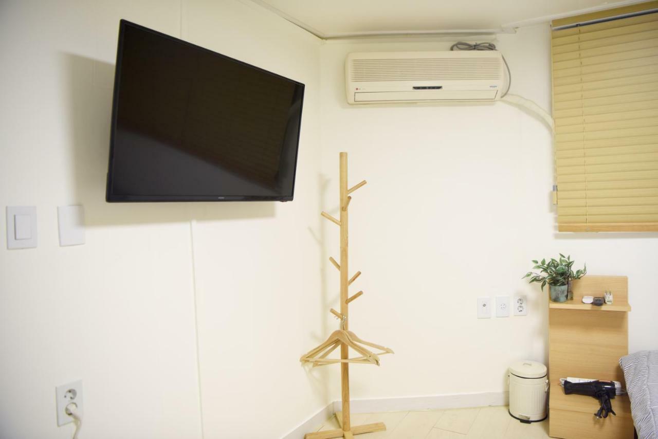 Jw Stay In Hongdae Seoul Exterior photo